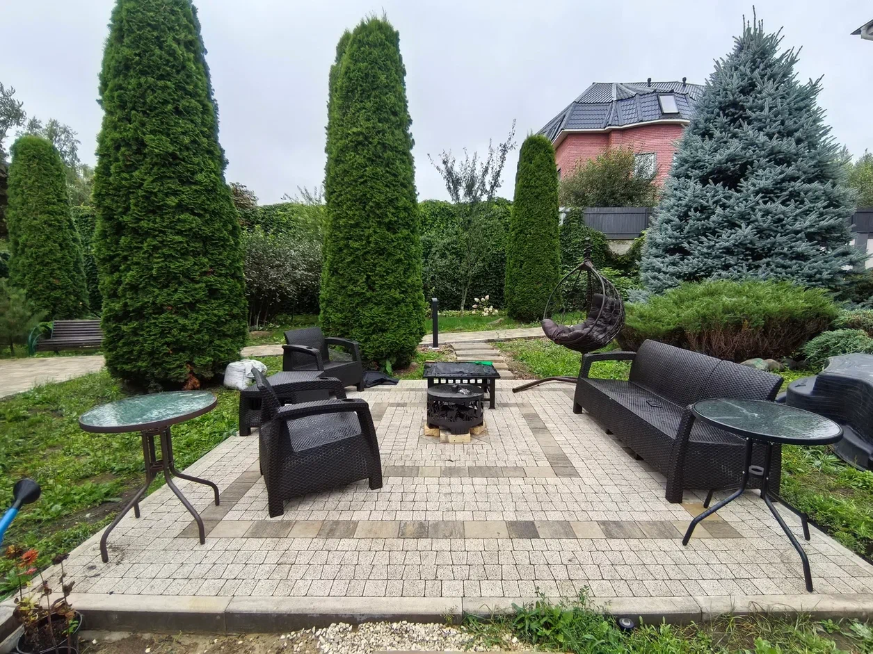 Раскладка брусчатки Steingot "Классика Арко" в цвете "Бьянко Неро" Раскладка брусчатки Steingot "Классика Арко" в цвете "Бьянко Неро"