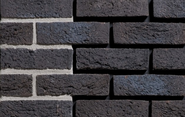 Engels Baksteen Zwart blauw bezaagseld Engels Baksteen Zwart blauw bezaagseld