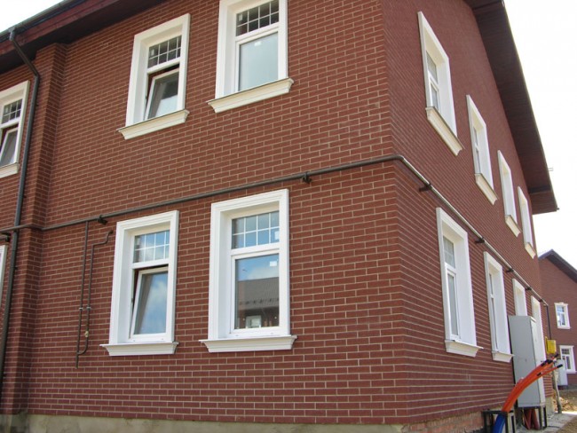 Голицынский кирпич половинка лицевой темно - терракотовый Голицынский кирпич половинка лицевой темно - терракотовый